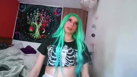 Snapshot of cosmic_crystal chatting on 02/18/25, 07:52 cosmic_crystal online show from 02/18/25, 07:52