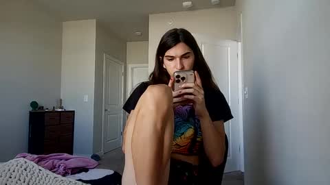 Snapshot of cosmicbae777 chatting on 09/11/25, 07:47 cosmicbae777 online show from 09/11/25, 07:47