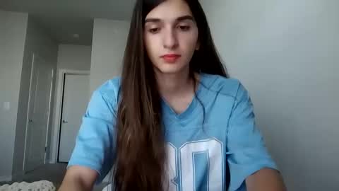 Snapshot of cosmicbae777 chatting on 09/19/25, 11:49 cosmicbae777 online show from 09/19/25, 11:49