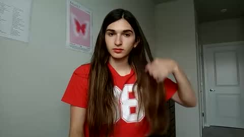 Snapshot of cosmicbae777 chatting on 11/01/25, 08:00 cosmicbae777 online show from 11/01/25, 08:00