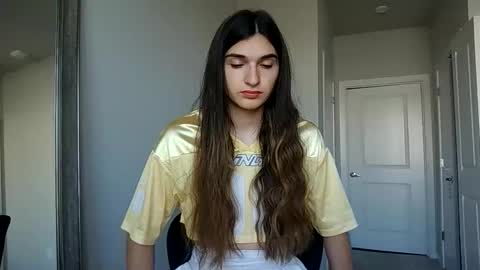 Snapshot of cosmicbae777 chatting on 11/09/25, 05:33 cosmicbae777 online show from 11/09/25, 05:33