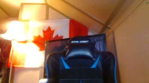 Snapshot of cosmicjones88 chatting on 12/12/24, 06:53 cosmicjones88 online show from 12/12/24, 06:53