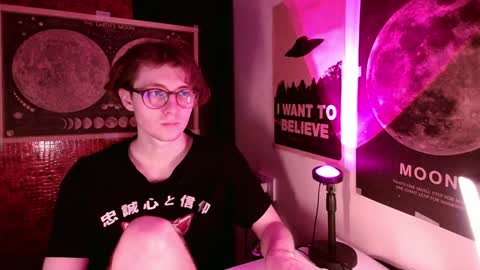 Snapshot of cosmonudes chatting on 12/20/24, 02:49 Barry online show from 12/20/24, 02:49