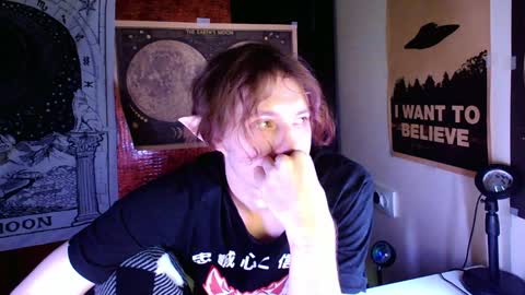 Snapshot of cosmonudes chatting on 01/02/25, 10:01 Barry online show from 01/02/25, 10:01