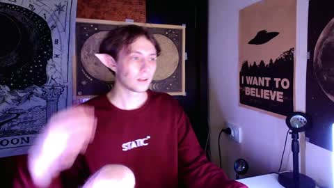 Snapshot of cosmonudes chatting on 01/04/25, 11:38 Barry online show from 01/04/25, 11:38