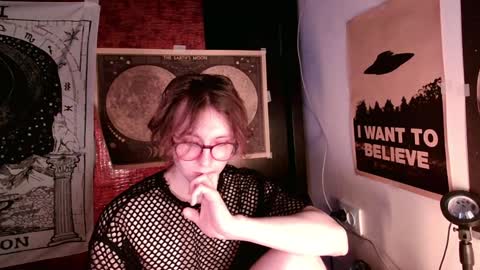 Snapshot of cosmonudes chatting on 01/11/25, 04:36 Barry online show from 01/11/25, 04:36