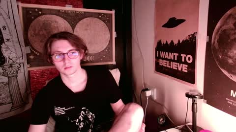 Snapshot of cosmonudes chatting on 01/25/25, 10:28 Barry online show from 01/25/25, 10:28