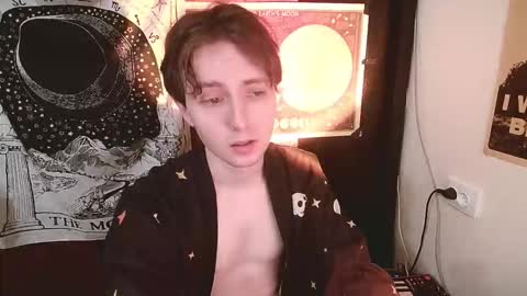 Snapshot of cosmonudes chatting on 09/09/25, 05:34 Barry online show from 09/09/25, 05:34