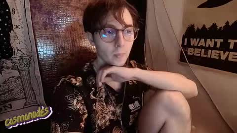 Snapshot of cosmonudes chatting on 11/21/25, 08:51 Barry online show from 11/21/25, 08:51