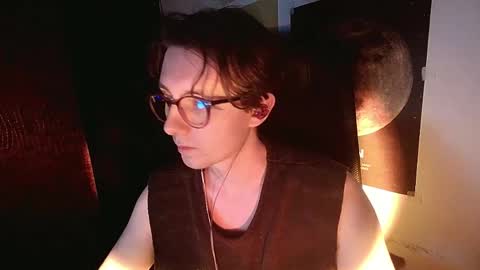 Snapshot of cosmonudes chatting on 05/10/26, 06:35 Barry online show from 05/10/26, 06:35