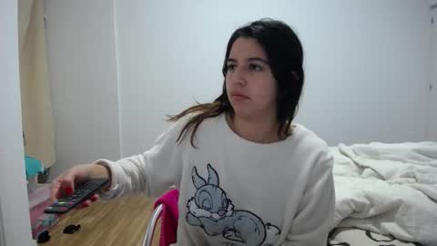 Snapshot of costantine_helena24 chatting on 01/06/25, 06:10 costantine helena24 online show from 01/06/25, 06:10