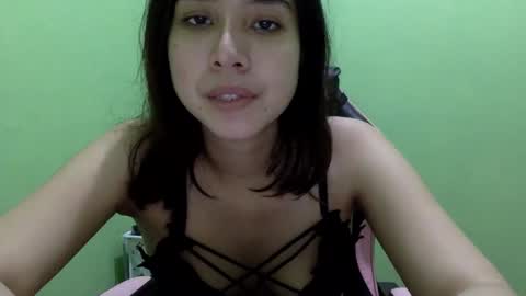 Snapshot of cottoncandygirl9898 chatting on 04/23/26, 02:08 Liz Gwyneth Charlota online show from 04/23/26, 02:08