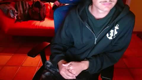 Snapshot of couldbesleeping chatting on 10/26/25, 05:35 couldbe online show from 10/26/25, 05:35