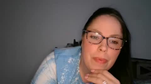 Snapshot of countrylovin2018 chatting on 01/23/25, 01:19 Fallen Angel 21 online show from 01/23/25, 01:19