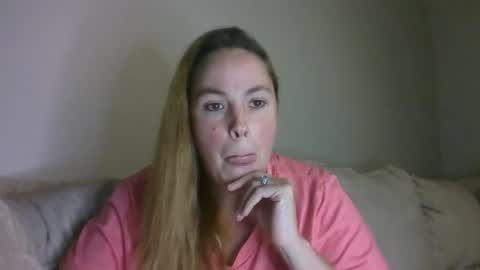 Snapshot of countrylovin2018 chatting on 10/01/25, 01:55 Fallen Angel 21 online show from 10/01/25, 01:55