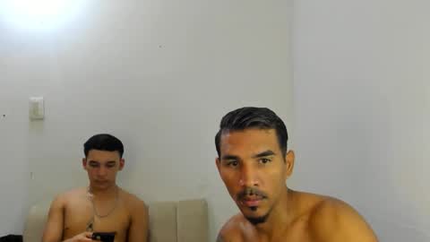 aron y stivens online show from 10/13/25, 12:43