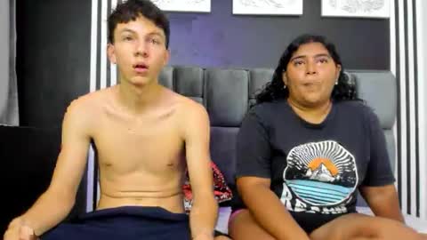 Snapshot of couple_burning_passion chatting on 09/26/25, 07:40 couple_burning_passion online show from 09/26/25, 07:40