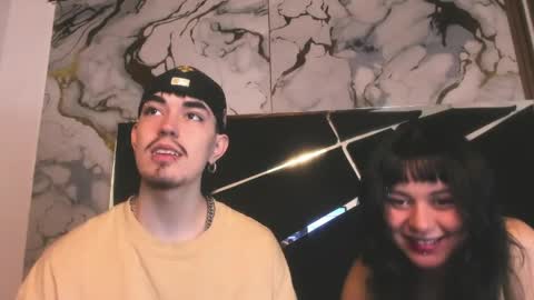couple_in_heat_ online show from 04/24/26, 09:06