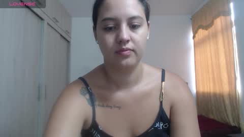  ALEJANDRO Y EMILY  online show from 10/03/25, 12:35