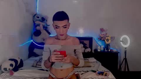 ALEXA  KIM online show from 09/17/25, 02:02