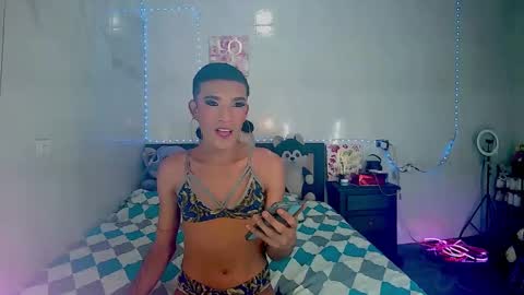ALEXA  KIM online show from 11/04/25, 07:02