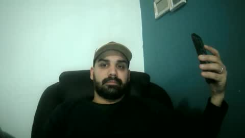 Snapshot of couplefun9198 chatting on 12/02/25, 09:32 couplefun9198 online show from 12/02/25, 09:32