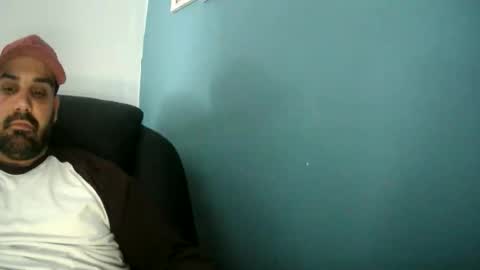 Snapshot of couplefun9198 chatting on 12/20/25, 02:07 couplefun9198 online show from 12/20/25, 02:07