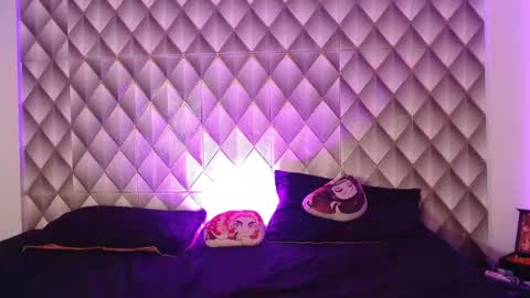 Couplelatin online show from 01/17/26, 06:29