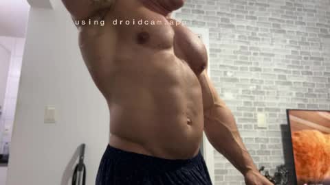 couplemuscle40 online show from 04/15/26, 02:40