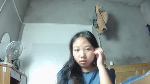 Snapshot of couplesena5835 chatting on 11/13/25, 06:01 Couple Sena 8386 online show from 11/13/25, 06:01