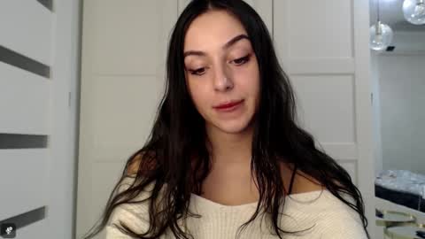 Courtney online show from 12/15/25, 03:05