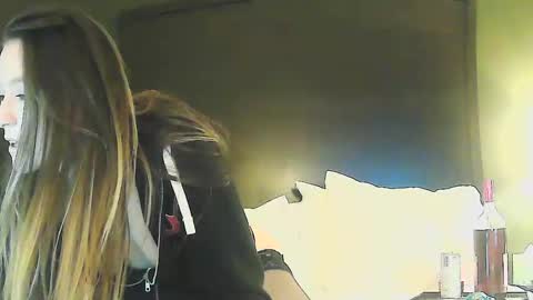 Snapshot of courtscutekitty chatting on 02/08/25, 06:12 courtscutekitty online show from 02/08/25, 06:12