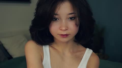 Yui online show from 02/01/25, 07:36