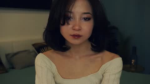 Yui online show from 02/05/25, 07:50