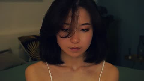 Yui online show from 02/07/25, 11:45