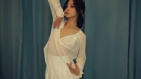 Yui online show from 02/13/25, 01:48