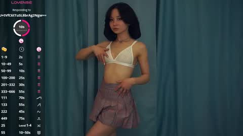 Yui online show from 02/25/25, 01:39