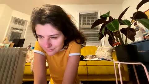 Snapshot of covergirl9 chatting on 11/23/25, 02:00 covergirl9 online show from 11/23/25, 02:00