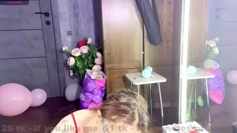 Snapshot of coy_girl_ chatting on 02/19/25, 04:00 My name is Emma - HELP COLLECT TOKENS FOR THE OPERATION FOR MY DAUGHTER online show from 02/19/25, 04:00