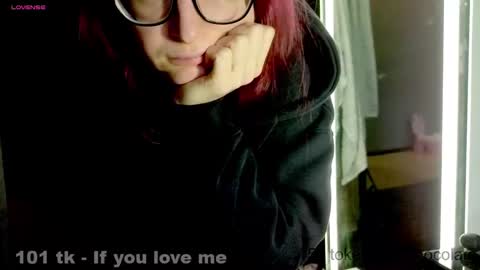 Snapshot of coy_girl_ chatting on 10/09/25, 01:20 My name is Emma - HELP COLLECT TOKENS FOR THE OPERATION FOR MY DAUGHTER online show from 10/09/25, 01:20