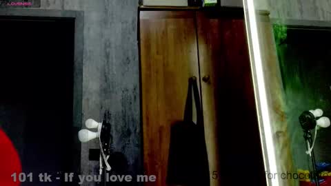 Snapshot of coy_girl_ chatting on 11/10/25, 06:01 My name is Emma - HELP COLLECT TOKENS FOR THE OPERATION FOR MY DAUGHTER online show from 11/10/25, 06:01