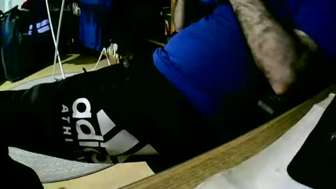 Snapshot of coyote017 chatting on 02/01/25, 03:18 coyote017 online show from 02/01/25, 03:18