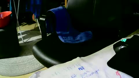 Snapshot of coyote017 chatting on 02/04/25, 07:40 coyote017 online show from 02/04/25, 07:40