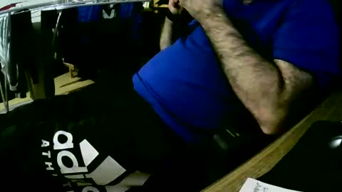 Snapshot of coyote017 chatting on 02/17/25, 06:26 coyote017 online show from 02/17/25, 06:26