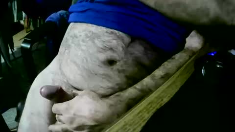 Snapshot of coyote017 chatting on 02/21/25, 01:44 coyote017 online show from 02/21/25, 01:44