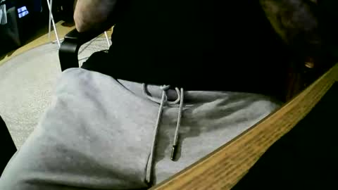 Snapshot of coyote017 chatting on 02/23/25, 10:28 coyote017 online show from 02/23/25, 10:28