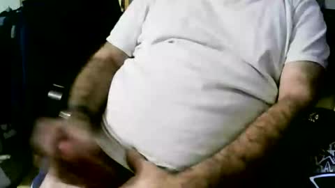 Snapshot of coyote017 chatting on 10/19/25, 06:25 coyote017 online show from 10/19/25, 06:25