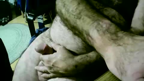 Snapshot of coyote017 chatting on 11/02/25, 08:33 coyote017 online show from 11/02/25, 08:33