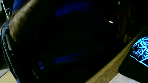 Snapshot of coyote017 chatting on 11/18/25, 06:01 coyote017 online show from 11/18/25, 06:01