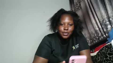 Snapshot of cozy_dion chatting on 04/04/26, 06:05 Erykah online show from 04/04/26, 06:05